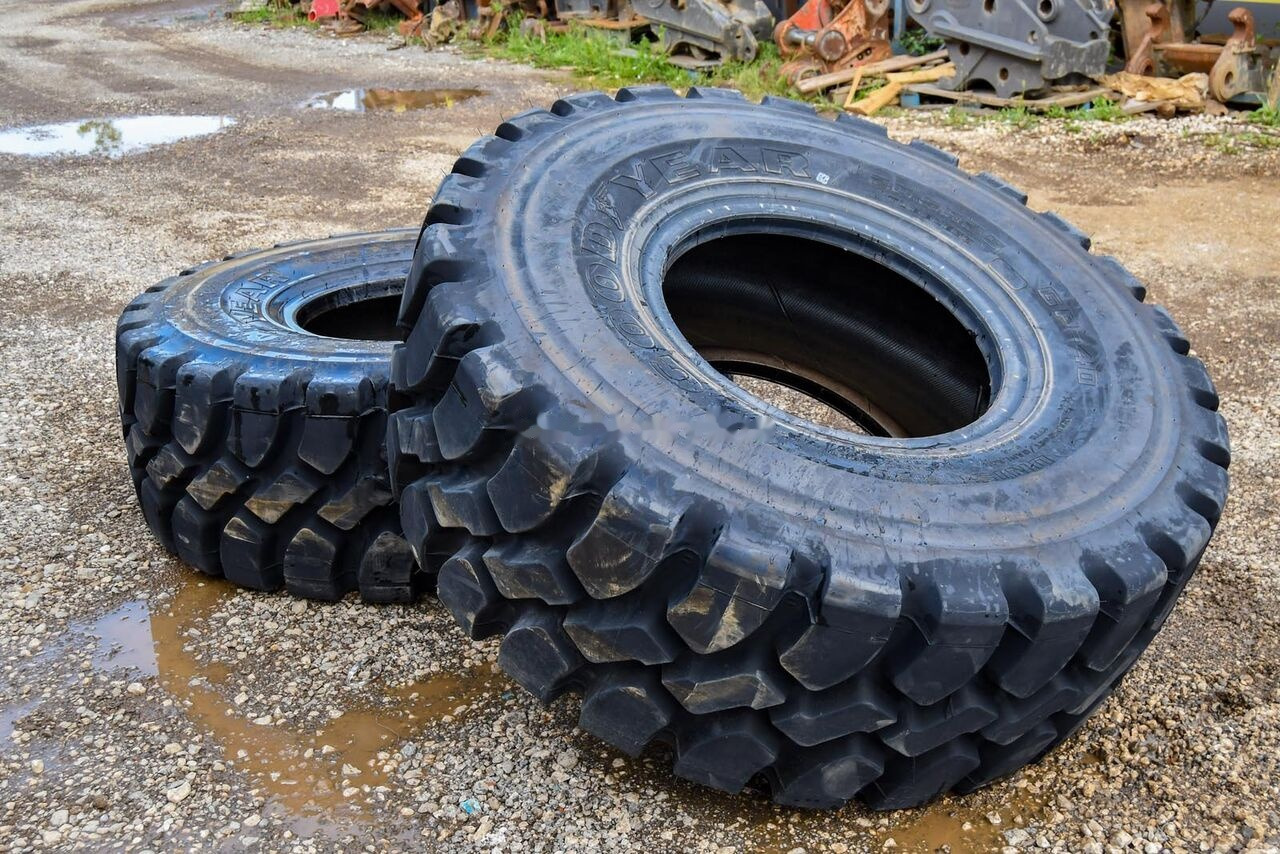 Goodyear 20.5R25 - Roue complète: photos 1 Goodyear 20.5R25 - Roue complète: photos 1