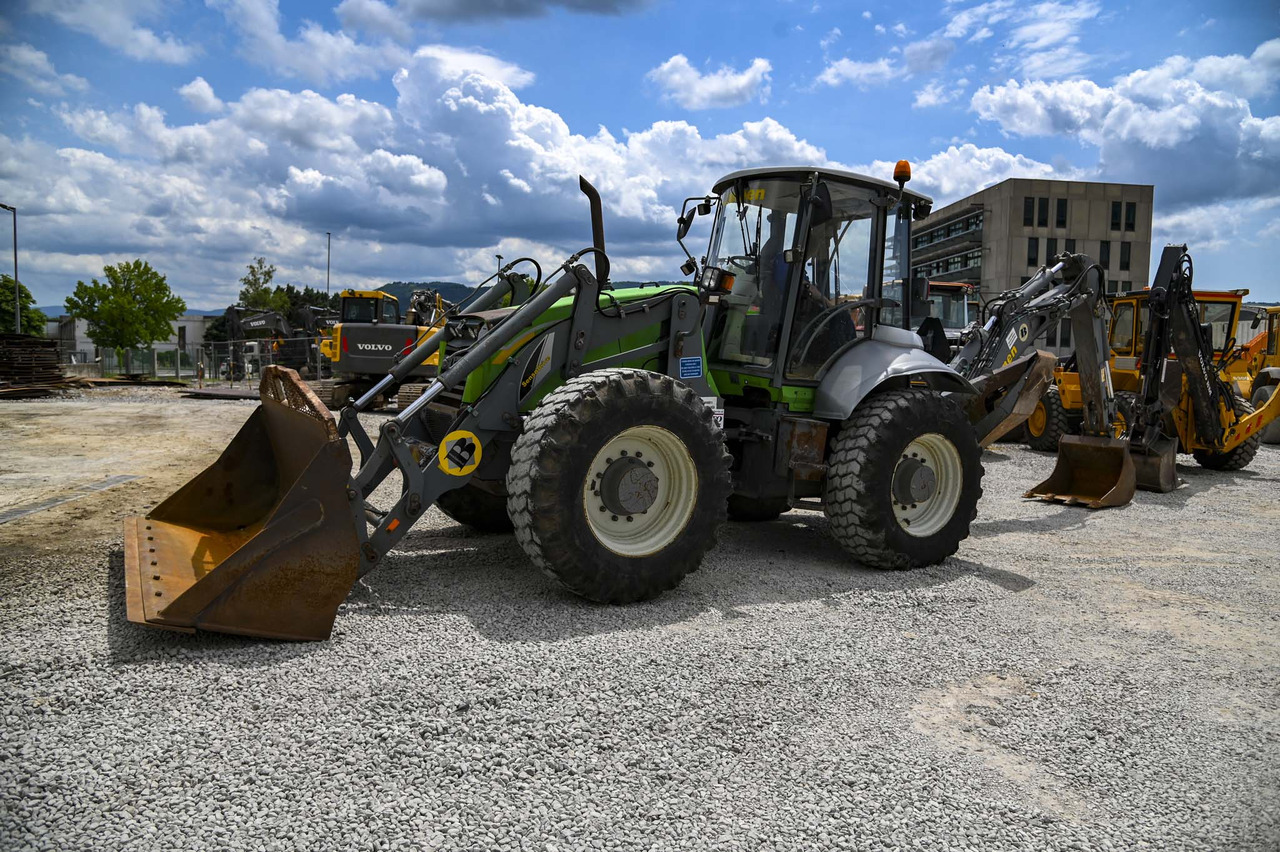 Lännen 8600E - Tractopelle: photos 2 Lännen 8600E - Tractopelle: photos 2