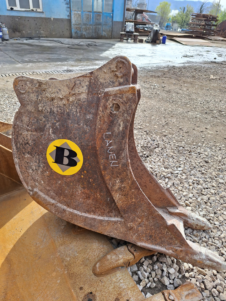 Lannen trenching bucket 400 mm - Godet pour pelle: photos 2 Lannen trenching bucket 400 mm - Godet pour pelle: photos 2