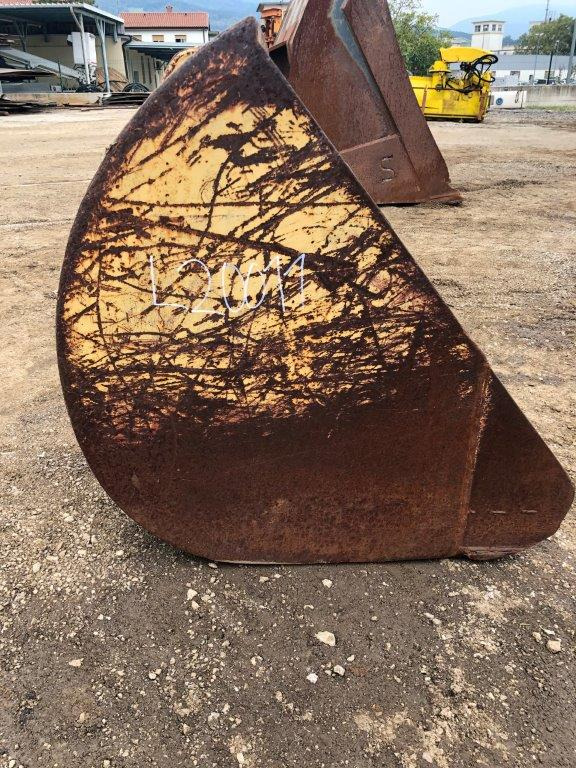 Loader bucket 2350 mm for Volvo BM4600 - Godet pour chargeur: photos 3 Loader bucket 2350 mm for Volvo BM4600 - Godet pour chargeur: photos 3