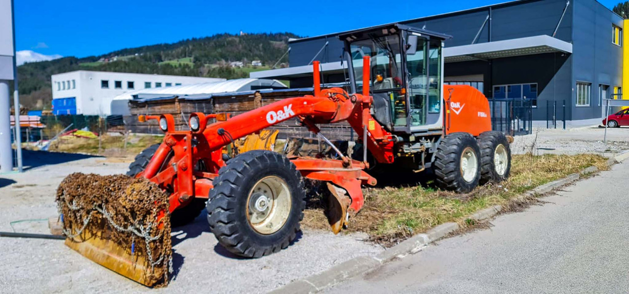 O&K F156.6 - Niveleuse: photos 1 O&K F156.6 - Niveleuse: photos 1