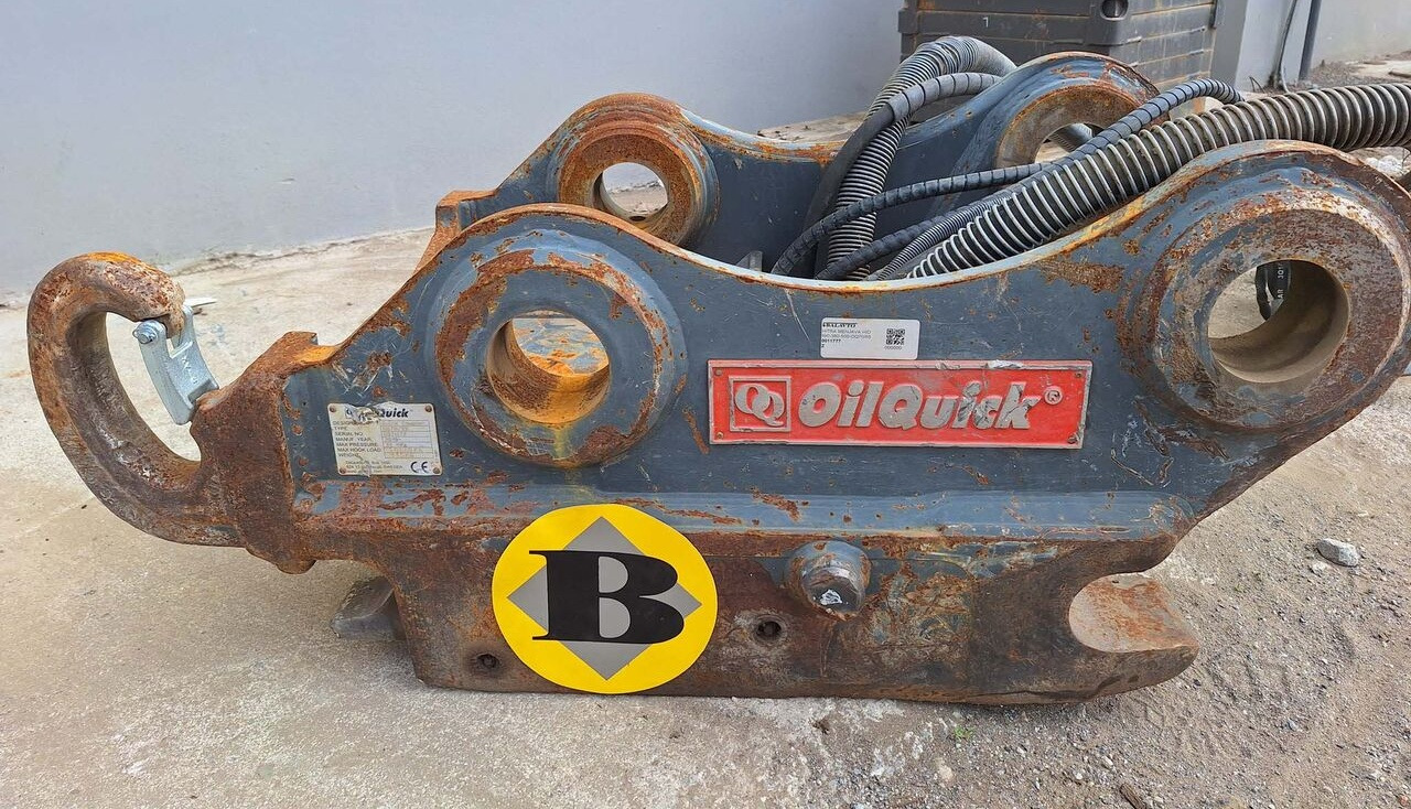 OilQuick hydraulic OQ70/55 - Attache rapide pour Pelle: photos 2 OilQuick hydraulic OQ70/55 - Attache rapide pour Pelle: photos 2