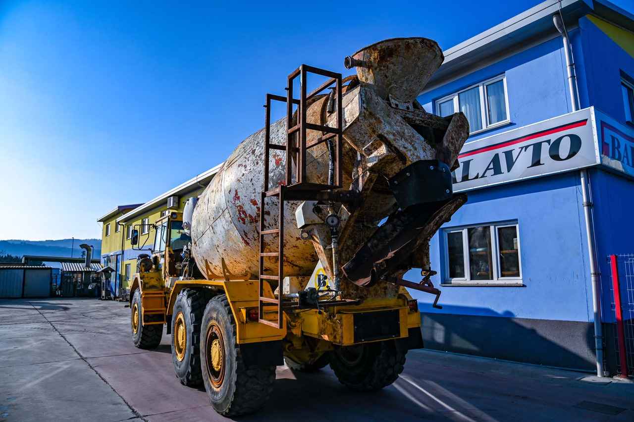 VOLVO A25C 6X6 - Camion malaxeur: photos 5 VOLVO A25C 6X6 - Camion malaxeur: photos 5