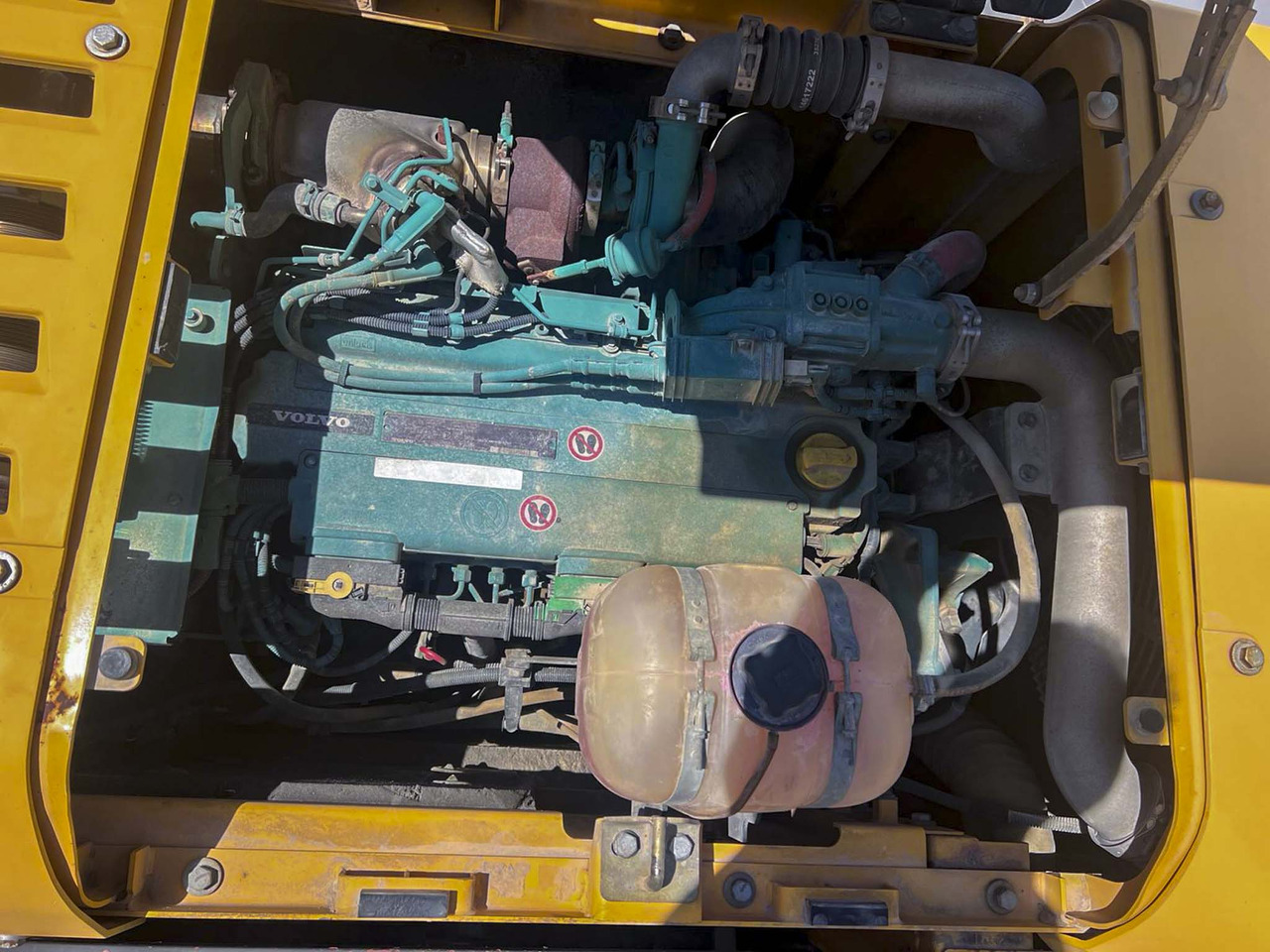 Pelle sur chenille VOLVO EC220D: photos 9