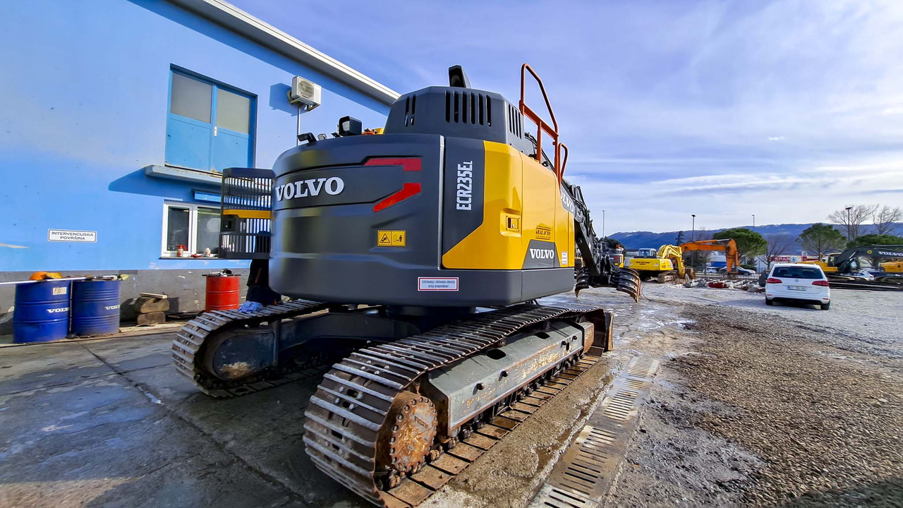 VOLVO ECR235EL - Pelle sur chenille: photos 5 VOLVO ECR235EL - Pelle sur chenille: photos 5