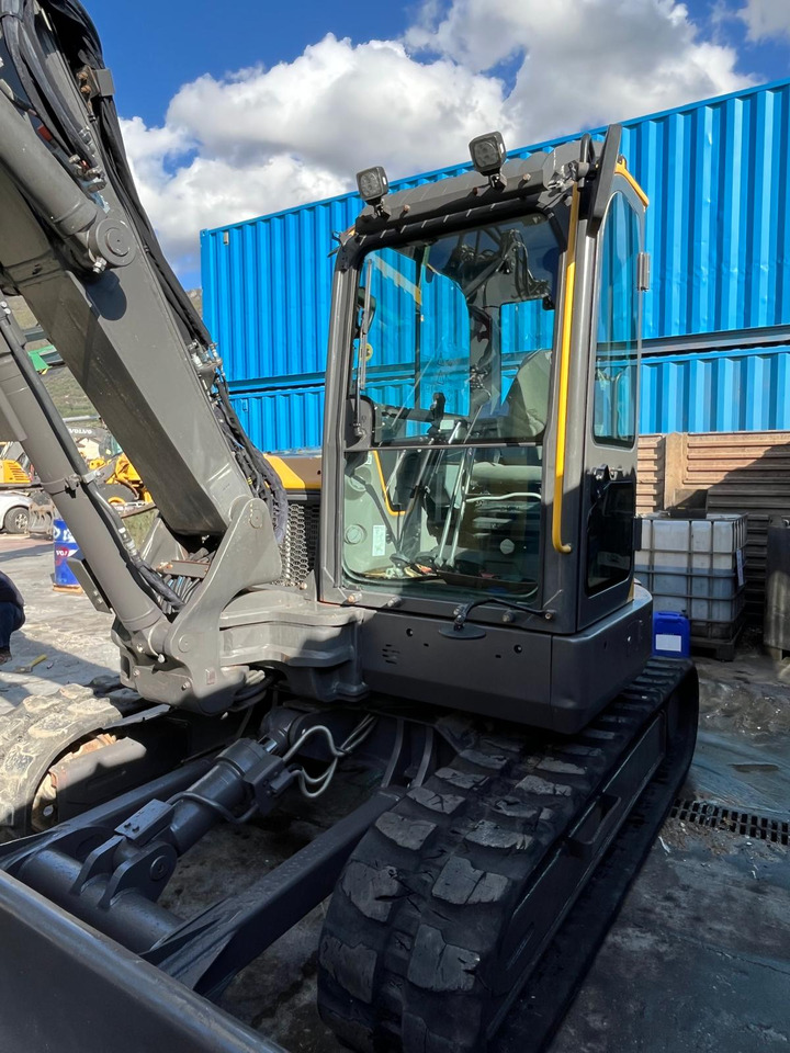 VOLVO ECR88D - Mini pelle: photos 3 VOLVO ECR88D - Mini pelle: photos 3