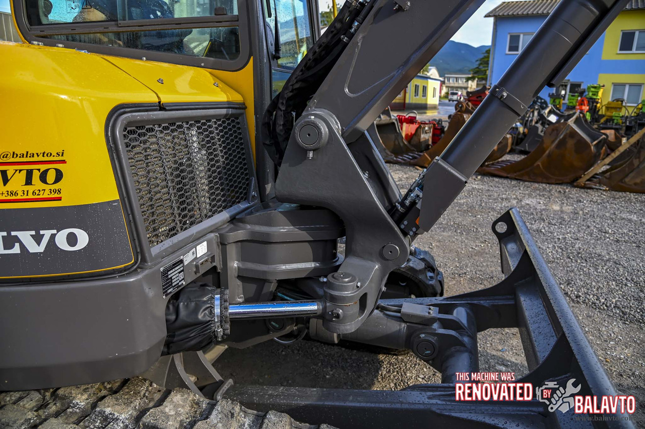 Mini pelle VOLVO ECR88D: photos 28