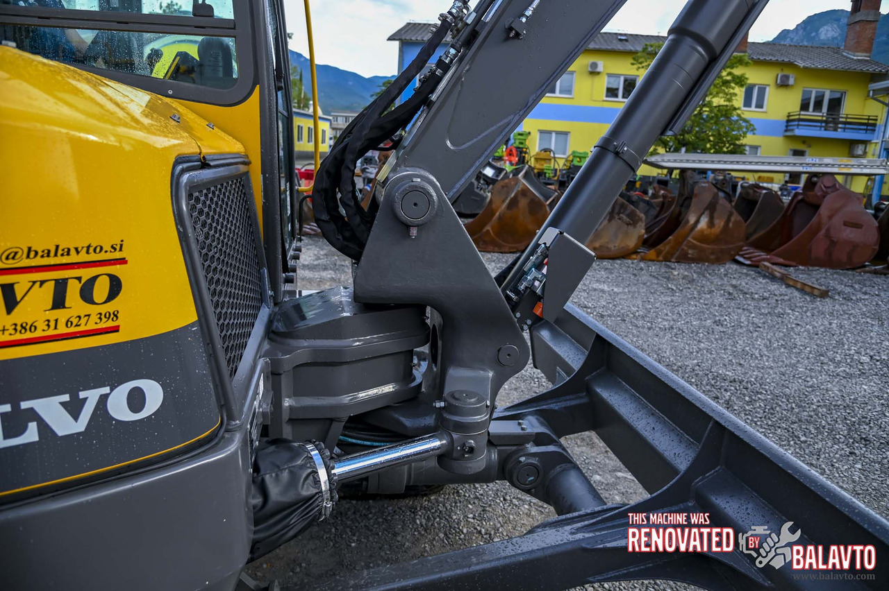 Mini pelle VOLVO ECR88D: photos 42