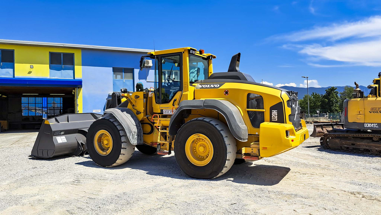 VOLVO L120H - Chargeuse sur pneus: photos 4 VOLVO L120H - Chargeuse sur pneus: photos 4