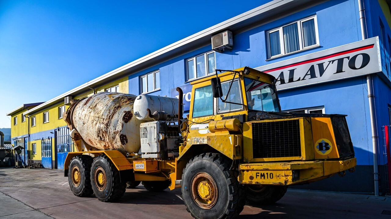Volvo A25C 6X6 - Camion malaxeur: photos 3 Volvo A25C 6X6 - Camion malaxeur: photos 3