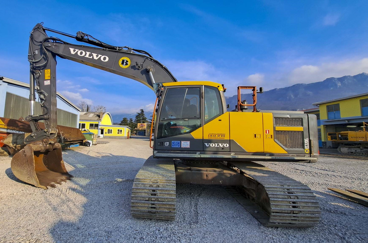 Volvo EC220EL - Pelle sur chenille: photos 1 Volvo EC220EL - Pelle sur chenille: photos 1