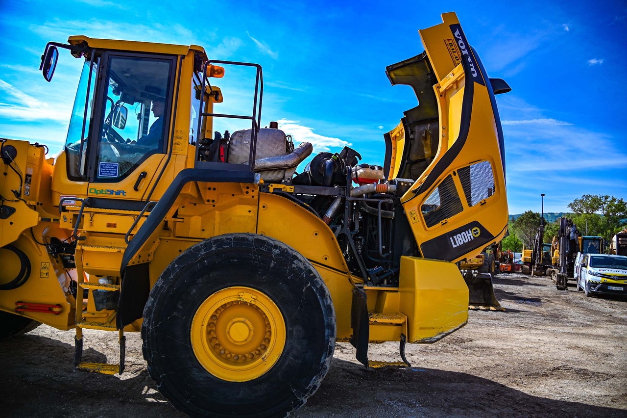 Chargeuse sur pneus Volvo L180H: photos 40