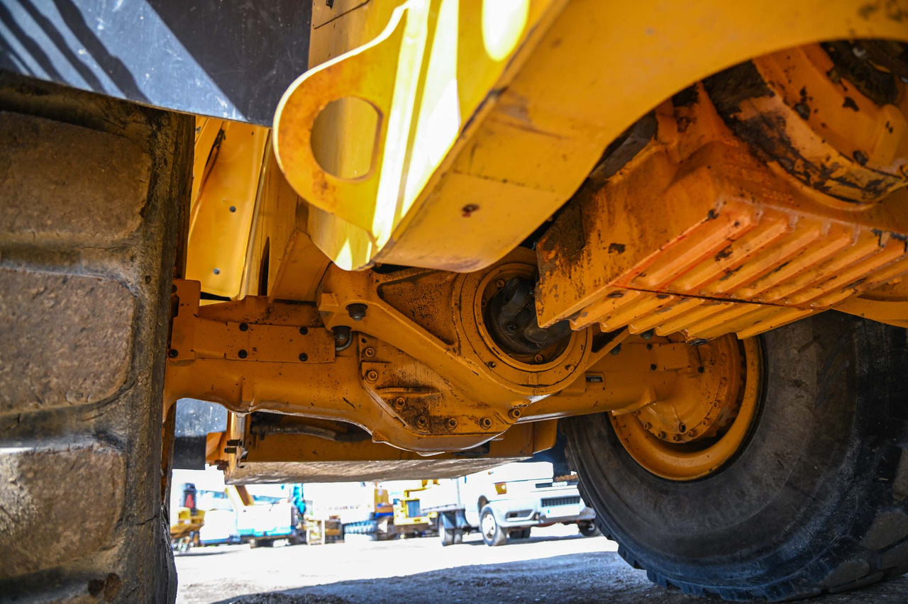 Chargeuse sur pneus Volvo L180H: photos 33