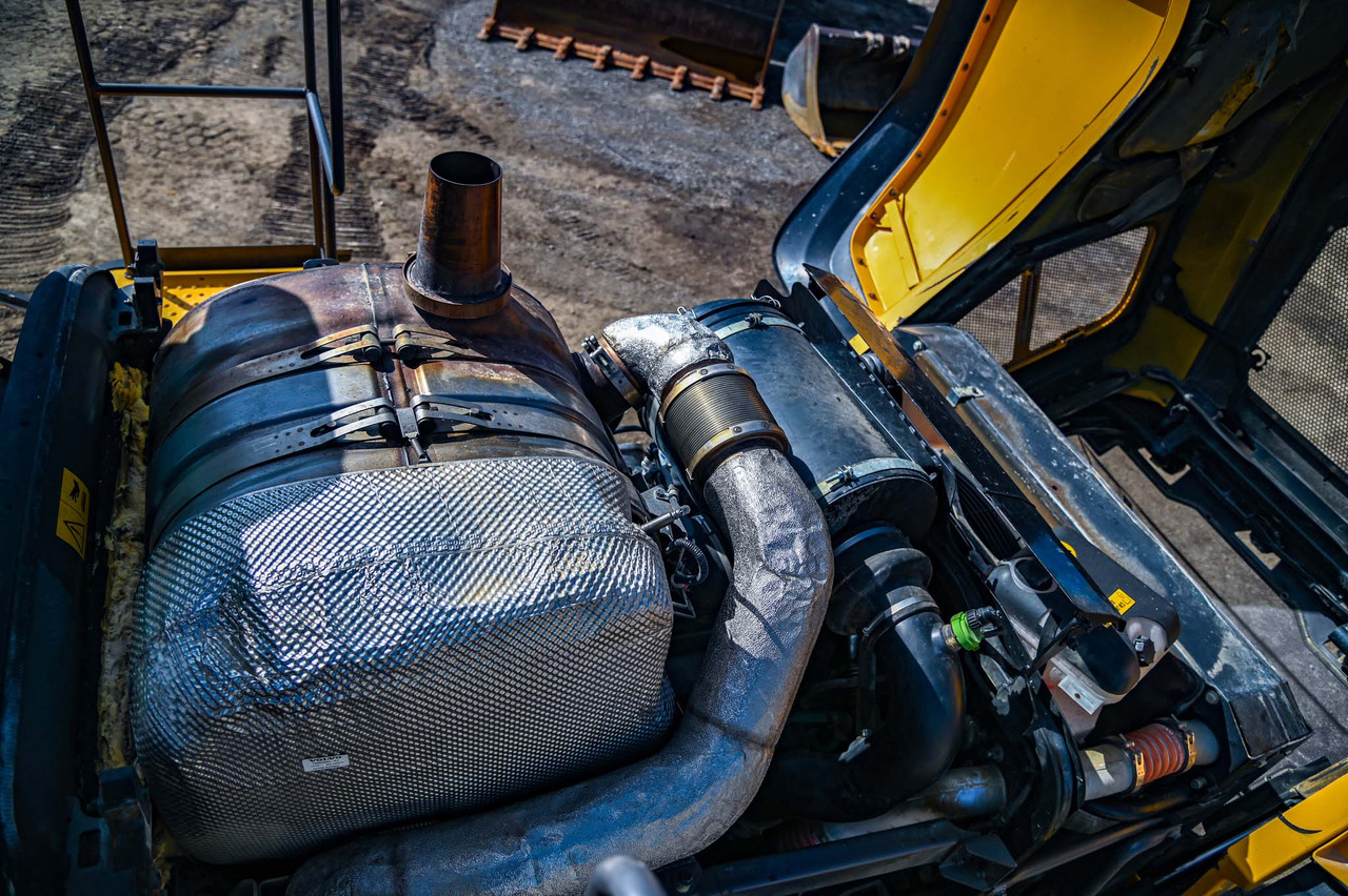 Chargeuse sur pneus Volvo L180H: photos 46