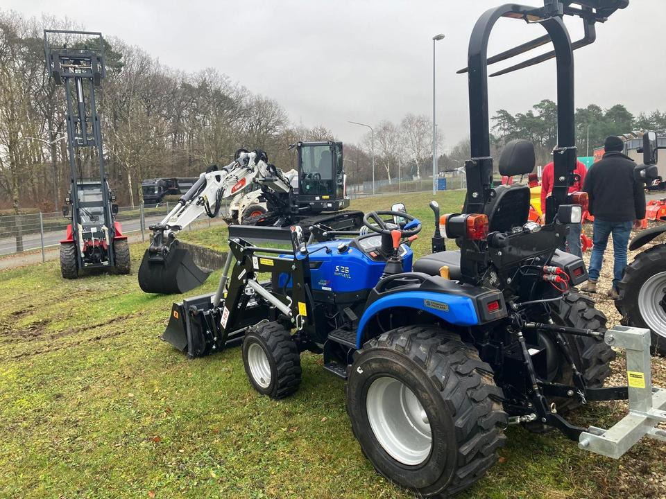 Kleintraktor Solis S26 Shuttle XL mit Frontlader - Micro tracteur: photos 2 Kleintraktor Solis S26 Shuttle XL mit Frontlader - Micro tracteur: photos 2