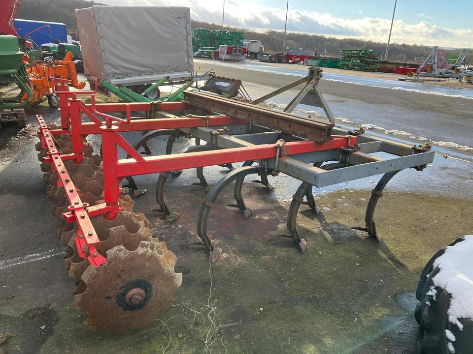 Stoppelgrubber 3m mit Steinsicherung und Scheibenwalze - Bineuse: photos 1 Stoppelgrubber 3m mit Steinsicherung und Scheibenwalze - Bineuse: photos 1
