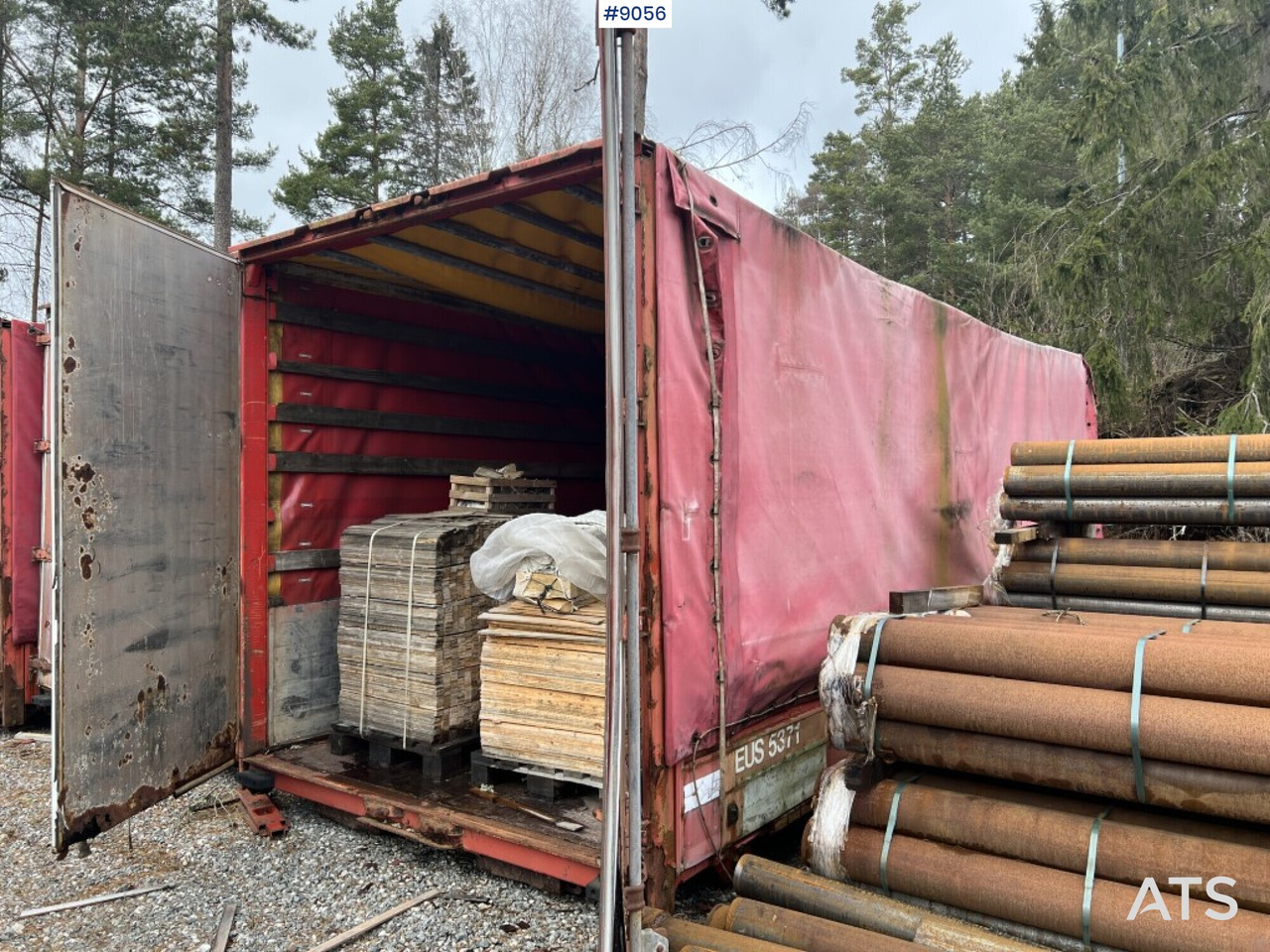 3 Older Containers with chapels - Conteneur comme habitat: photos 2 3 Older Containers with chapels - Conteneur comme habitat: photos 2