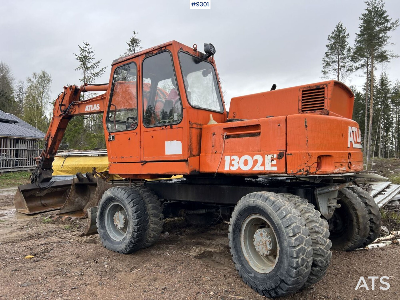 Atlas 1302 E Wheeled excavator with attachments (VIDEO) - Pelle sur pneus: photos 3 Atlas 1302 E Wheeled excavator with attachments (VIDEO) - Pelle sur pneus: photos 3