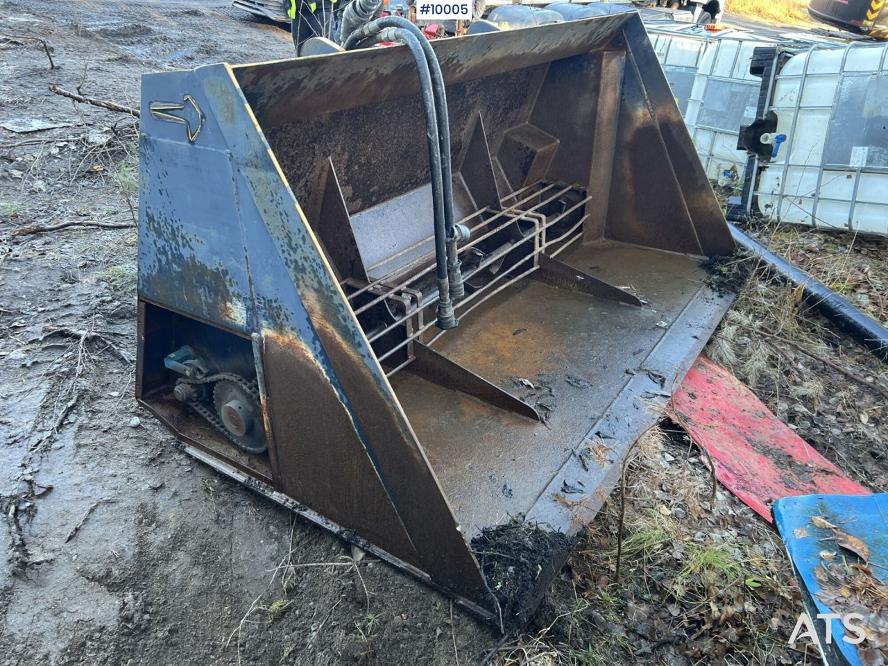 Sand spreader bucket Drivex, Large BM - Autre matériel: photos 1 Sand spreader bucket Drivex, Large BM - Autre matériel: photos 1