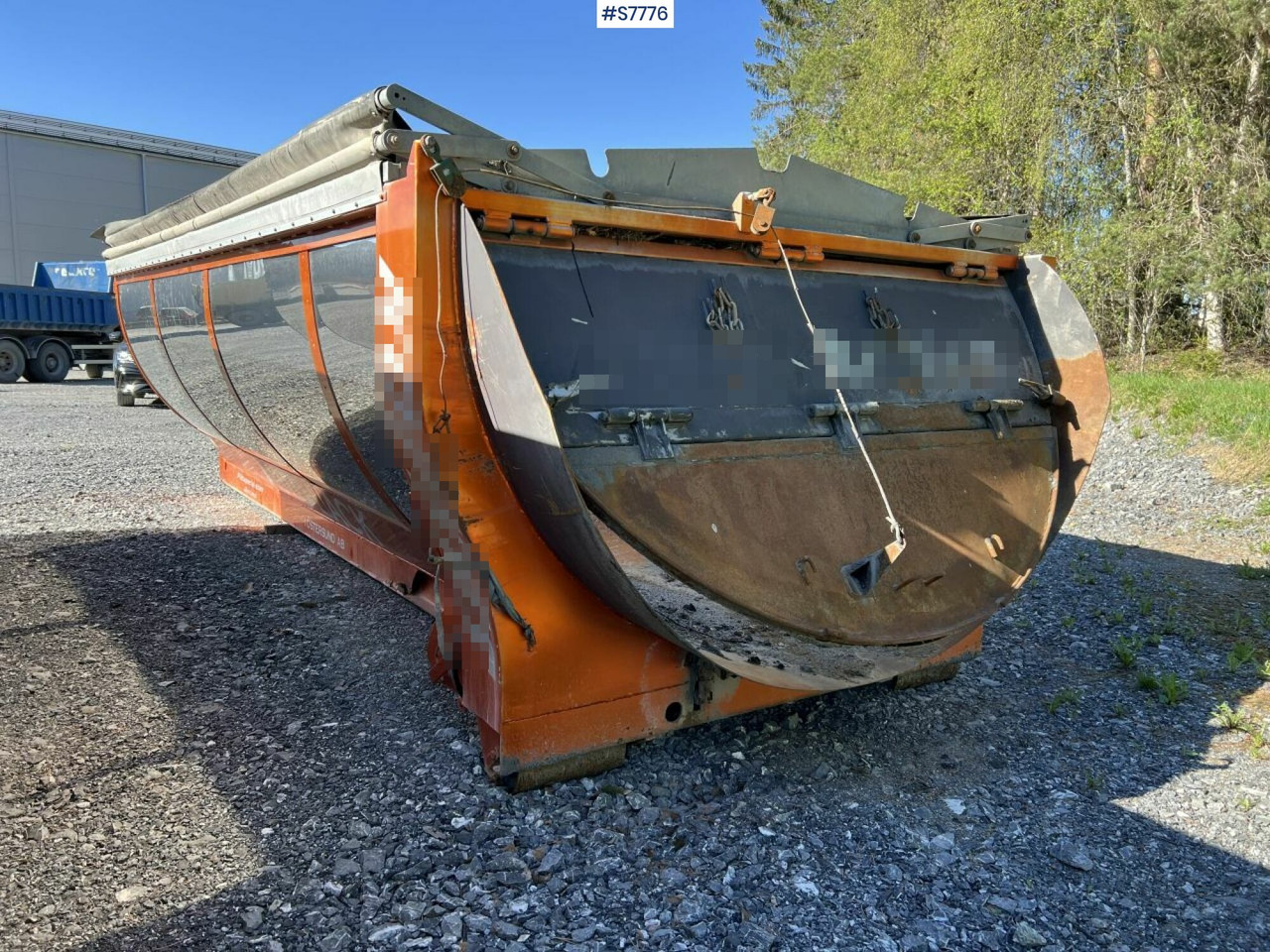 Balticum Frinab LV-13,5 Asphalt flatbed - Benne ampliroll: photos 2 Balticum Frinab LV-13,5 Asphalt flatbed - Benne ampliroll: photos 2