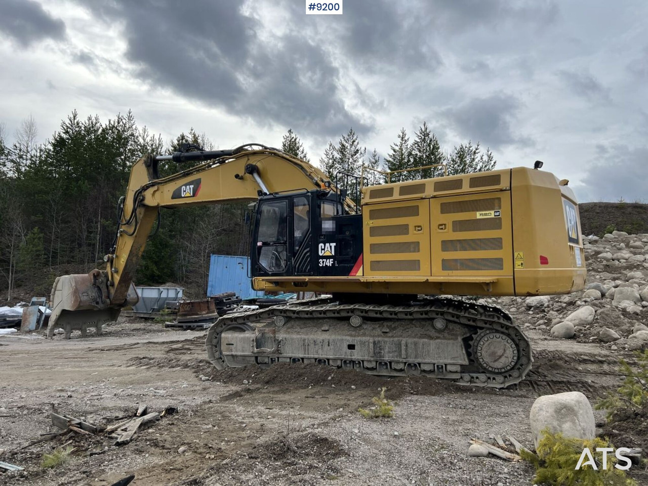 CAT 374 FL crawler excavator with bucket (VIDEO) - Pelle: photos 2 CAT 374 FL crawler excavator with bucket (VIDEO) - Pelle: photos 2