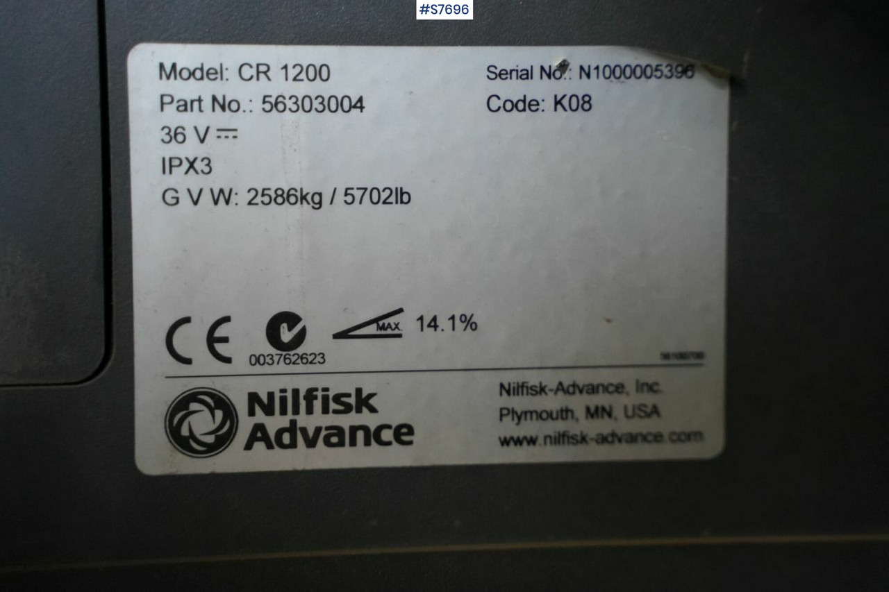 Balayeuse de voirie Cleaning machine Nilfisk CR1200 rep.object: photos 10