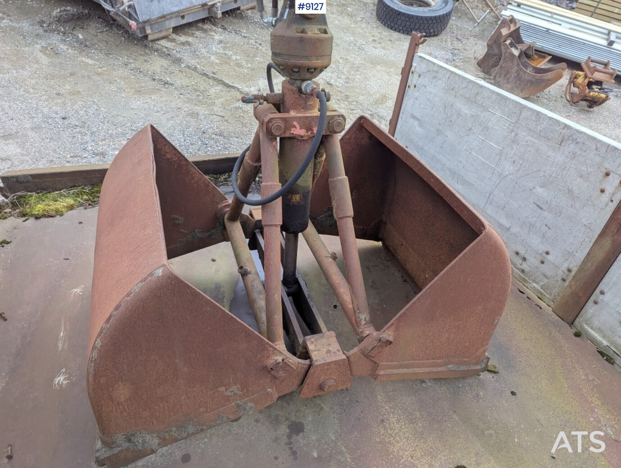 Crane flatbed Palfinger with rotator and bucket - Carrosserie plateau, Camion grue: photos 5 Crane flatbed Palfinger with rotator and bucket - Carrosserie plateau, Camion grue: photos 5
