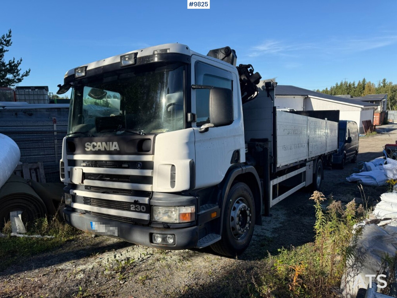 Crane truck Scania P94 230 with tail lift - Camion plateau, Camion grue: photos 1 Crane truck Scania P94 230 with tail lift - Camion plateau, Camion grue: photos 1