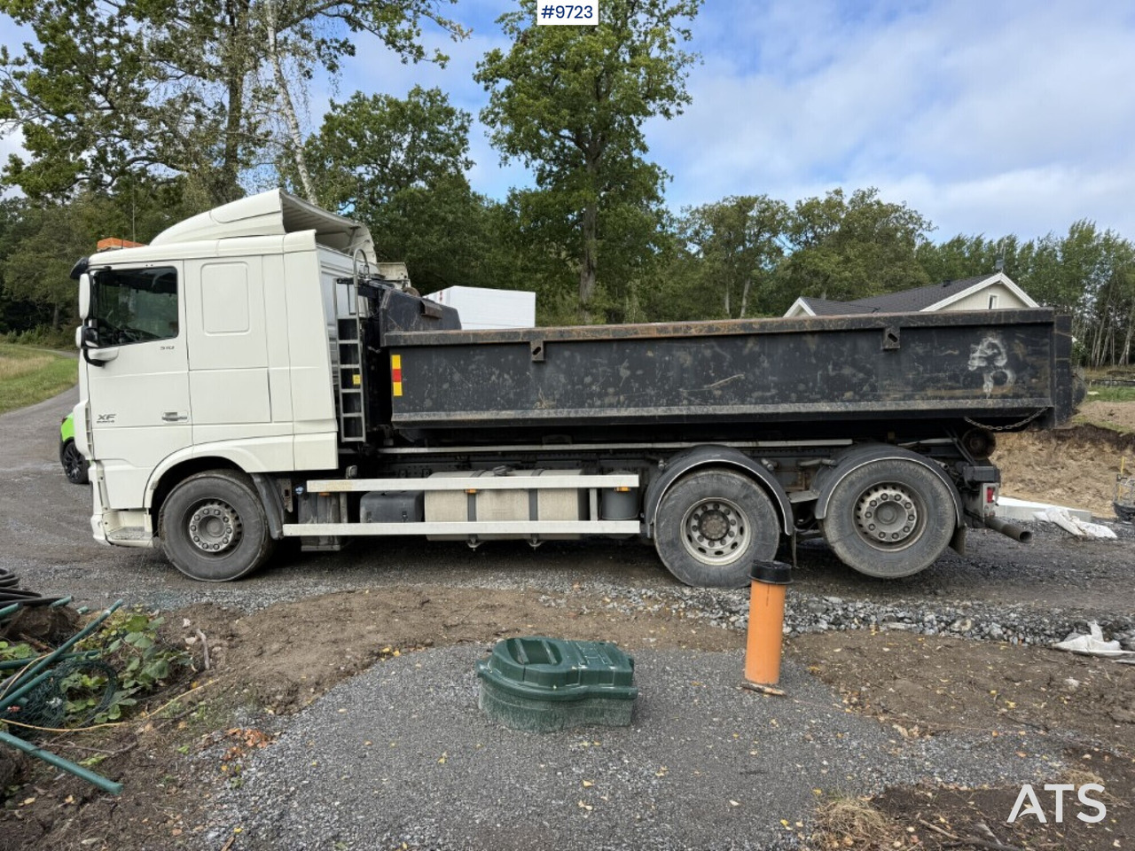 DAF FAN XL510Z hooklift with flatbed - Camion ampliroll: photos 2 DAF FAN XL510Z hooklift with flatbed - Camion ampliroll: photos 2