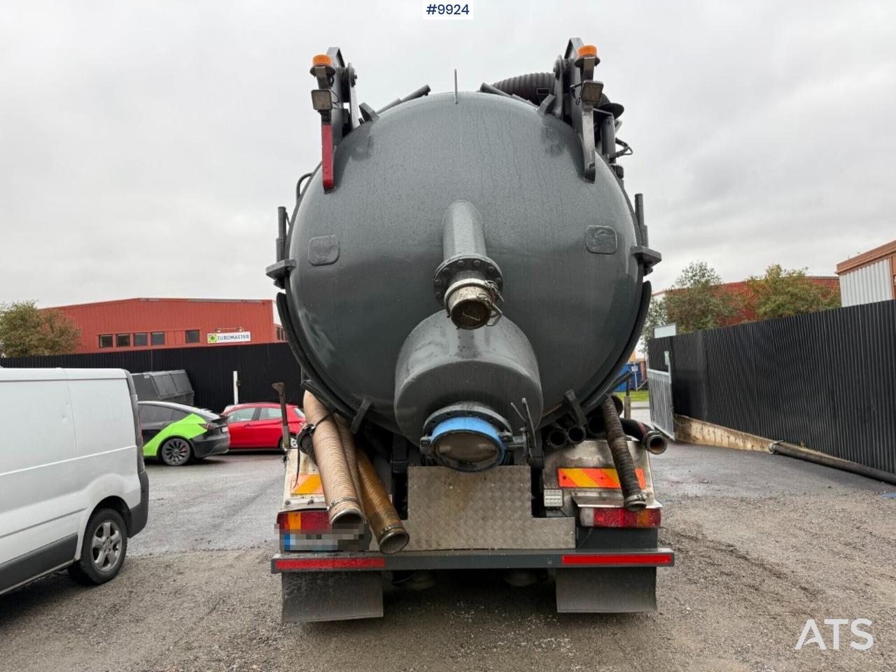 Dry vacuum loader Scania R114 8x4 - crédit-bail Dry vacuum loader Scania R114 8x4: photos 8