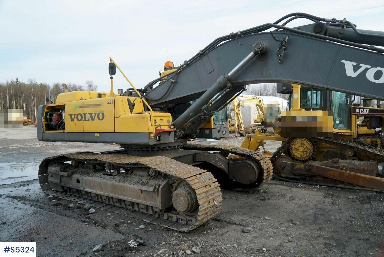 EXCAVATOR Volvo EC460BLC WITH BUCKET - Pelle: photos 2 EXCAVATOR Volvo EC460BLC WITH BUCKET - Pelle: photos 2