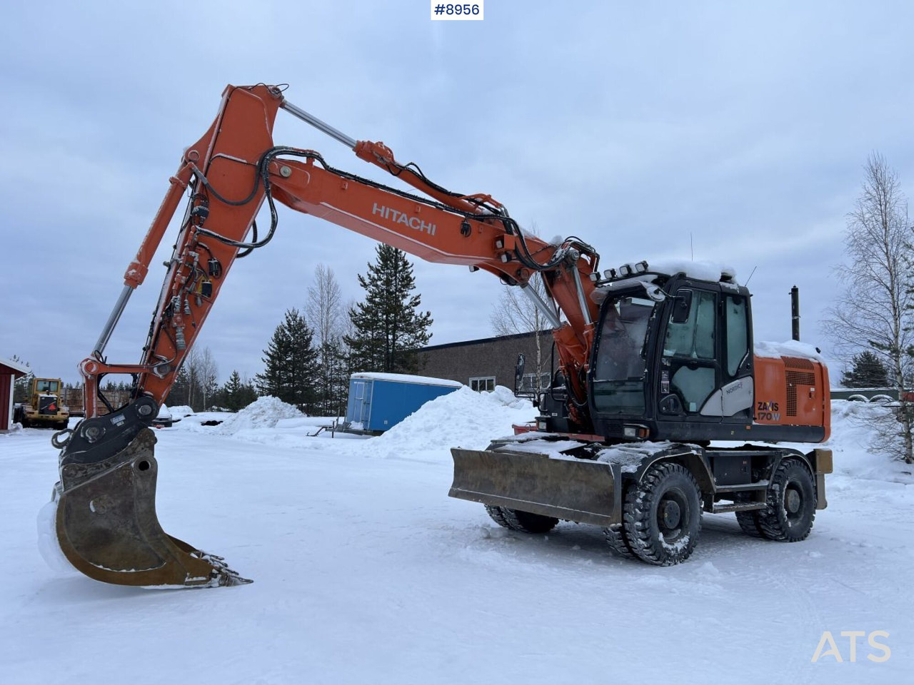 Hitachi ZX 170 W Wheeled excavator with tipper wagon and attachments - Pelle sur pneus: photos 1 Hitachi ZX 170 W Wheeled excavator with tipper wagon and attachments - Pelle sur pneus: photos 1