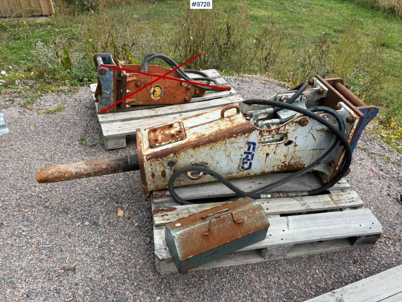 Hydraulic hammer Furukawa F9LN S45 - Marteau hydraulique: photos 2 Hydraulic hammer Furukawa F9LN S45 - Marteau hydraulique: photos 2