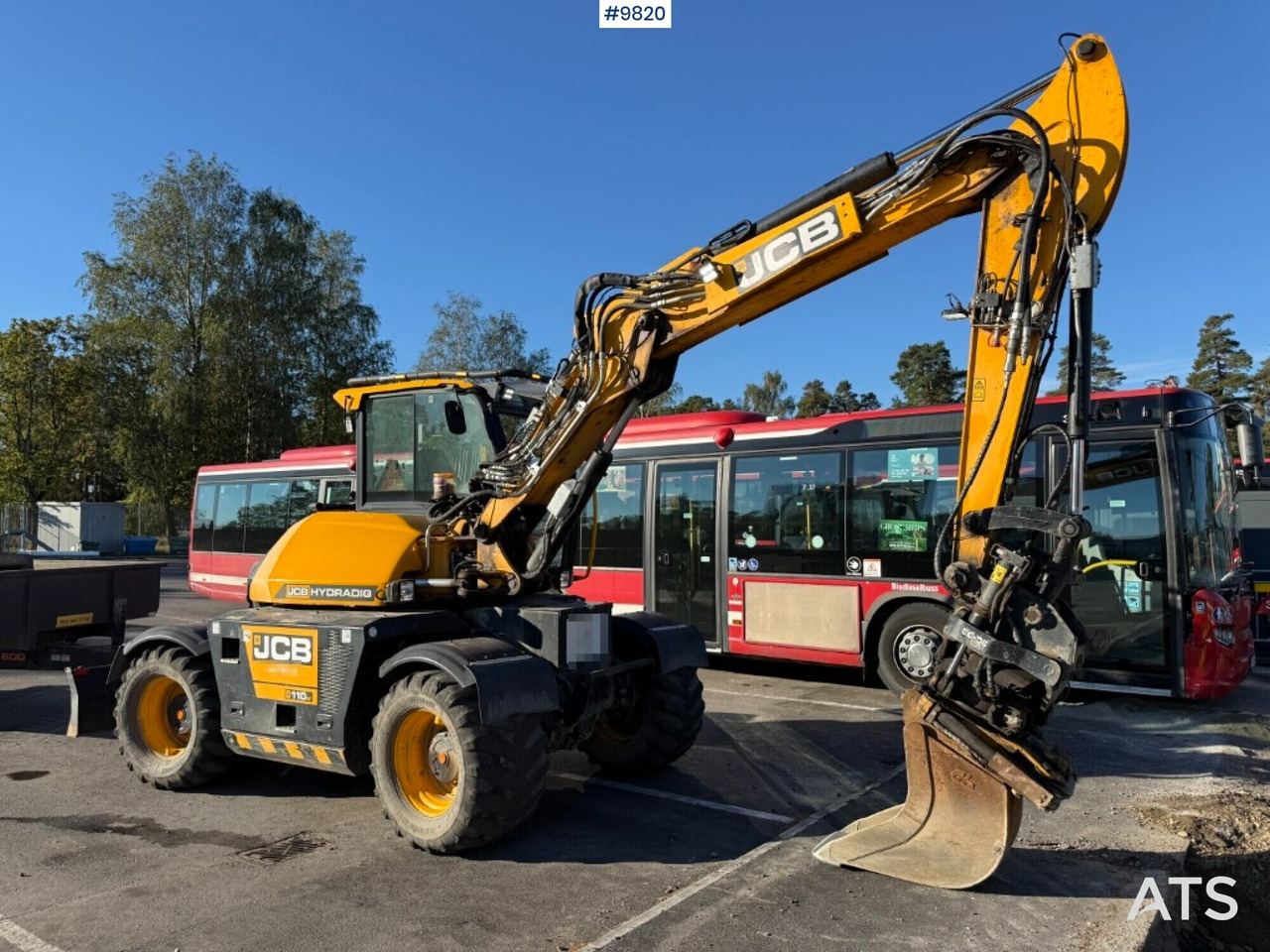 JCB Hydradig 110w wheel excavator with tiltrotator and attachments - Pelle sur pneus: photos 1 JCB Hydradig 110w wheel excavator with tiltrotator and attachments - Pelle sur pneus: photos 1