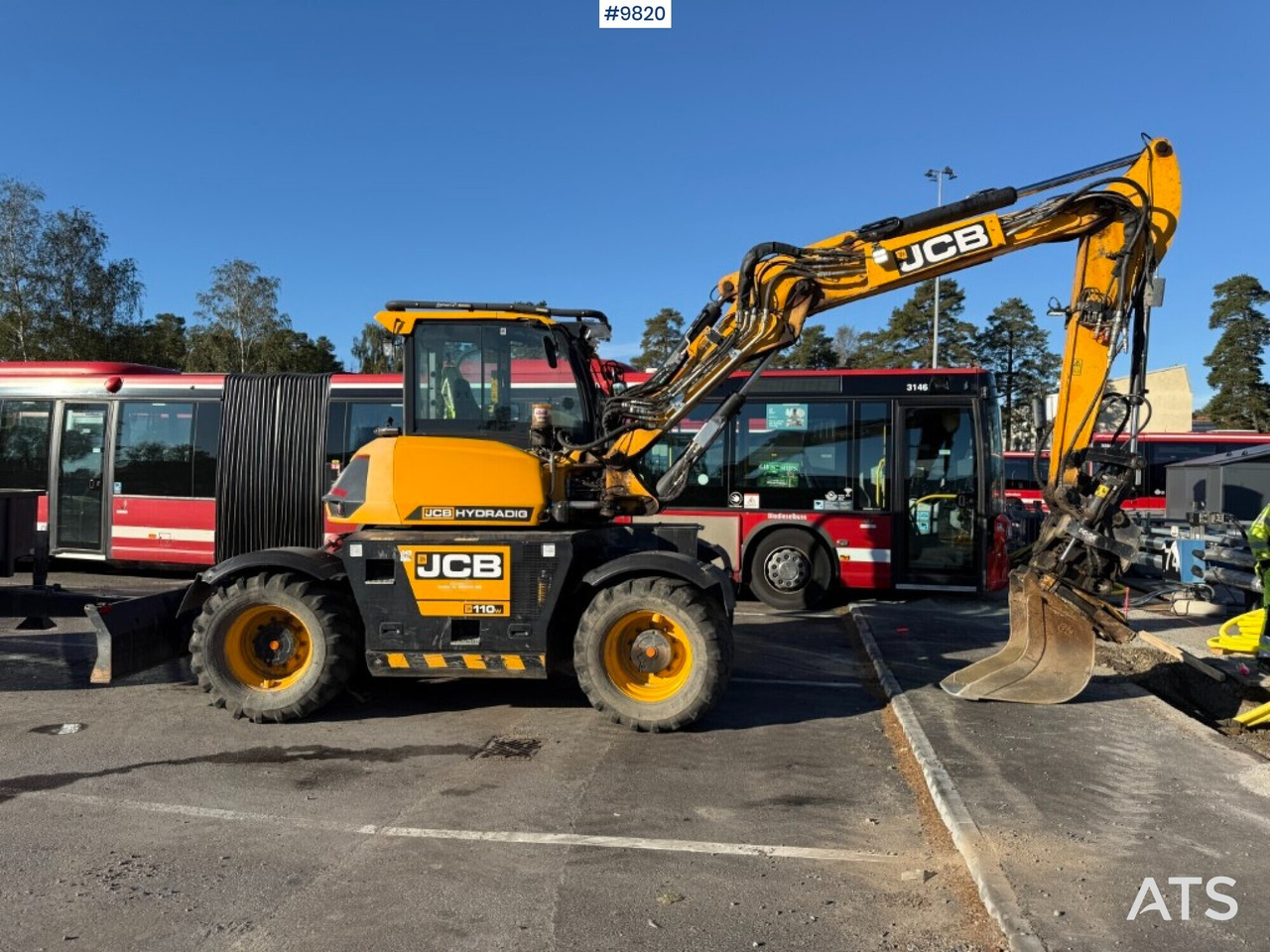 JCB Hydradig 110w wheel excavator with tiltrotator and attachments - Pelle sur pneus: photos 3 JCB Hydradig 110w wheel excavator with tiltrotator and attachments - Pelle sur pneus: photos 3