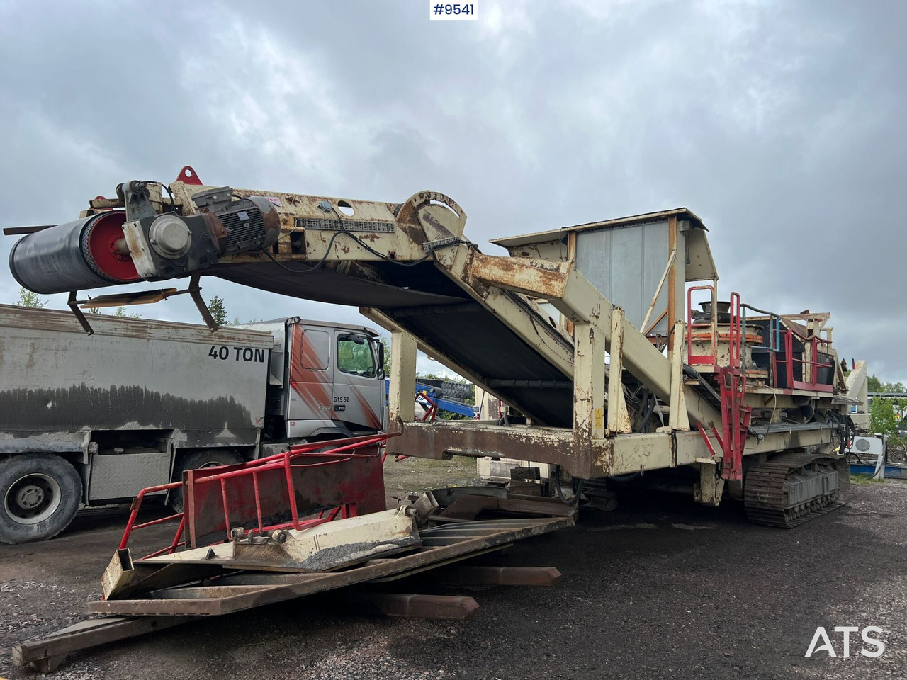 KIVISAMPO OY G4214 Crusher on tracks - Concasseur: photos 2 KIVISAMPO OY G4214 Crusher on tracks - Concasseur: photos 2