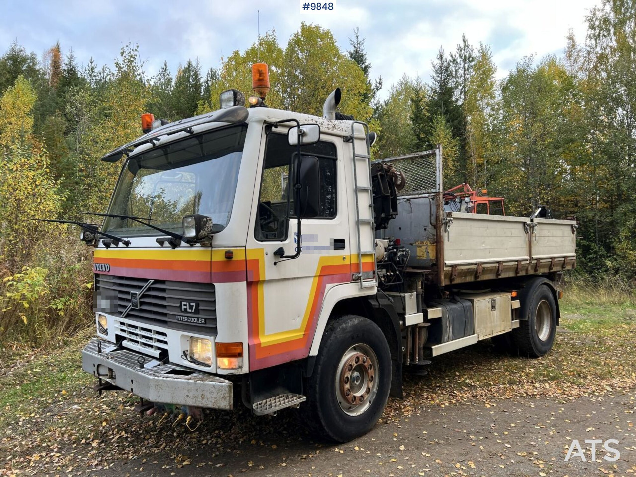 VOLVO FL7 4X2 Crane truck/Dump truck with Hiab071 crane - Camion benne, Camion grue: photos 1 VOLVO FL7 4X2 Crane truck/Dump truck with Hiab071 crane - Camion benne, Camion grue: photos 1