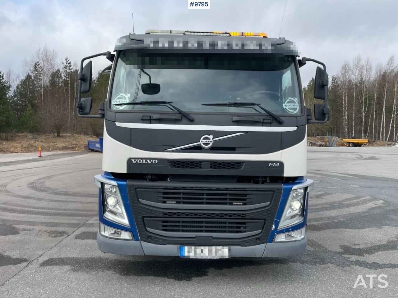 Volvo FM 370 6X2 Spreader truck - Camion benne: photos 2 Volvo FM 370 6X2 Spreader truck - Camion benne: photos 2