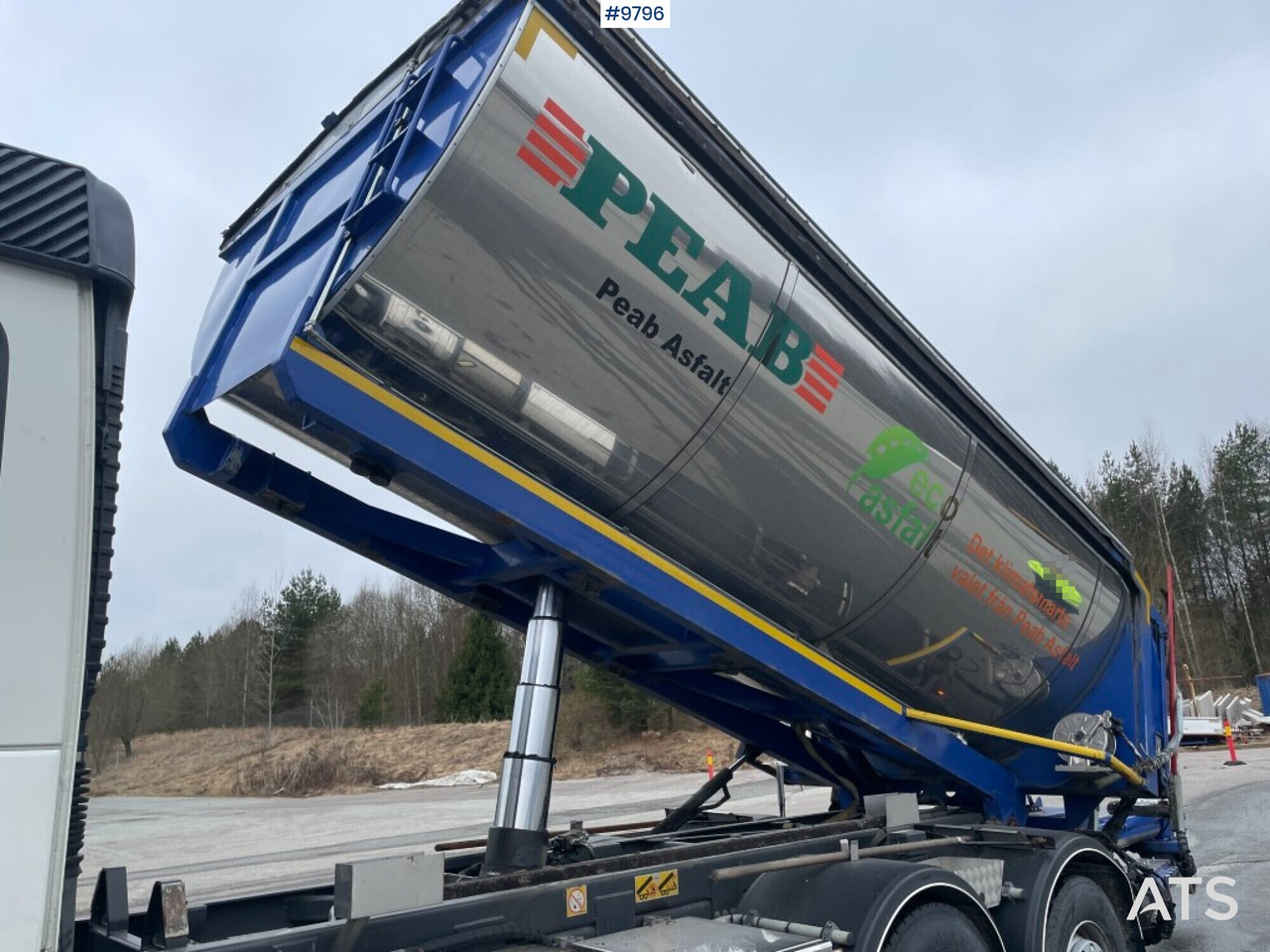 Volvo FM 370 6x2 Spreader truck - Camion benne: photos 4 Volvo FM 370 6x2 Spreader truck - Camion benne: photos 4