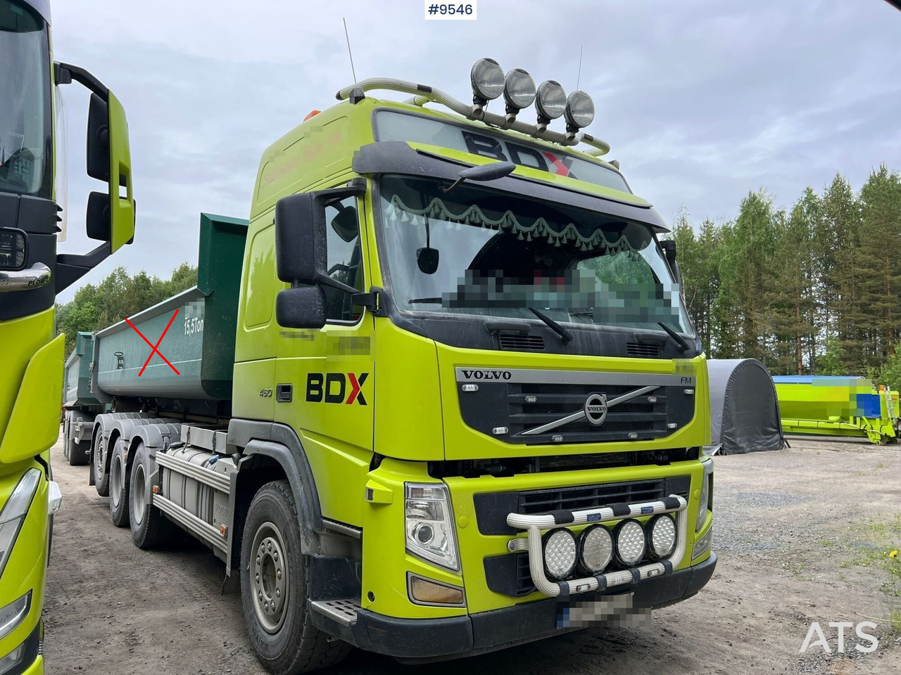 Volvo FM 8*4 Tridem Lastväxlare - Camion ampliroll: photos 2 Volvo FM 8*4 Tridem Lastväxlare - Camion ampliroll: photos 2