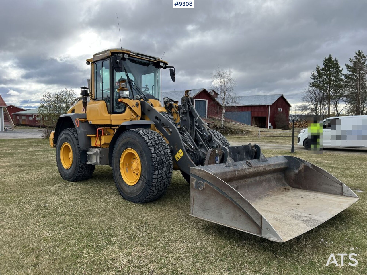 Volvo L60 H Wheel loader with grading bucket (VIDEO) - Chargeuse sur pneus: photos 2 Volvo L60 H Wheel loader with grading bucket (VIDEO) - Chargeuse sur pneus: photos 2