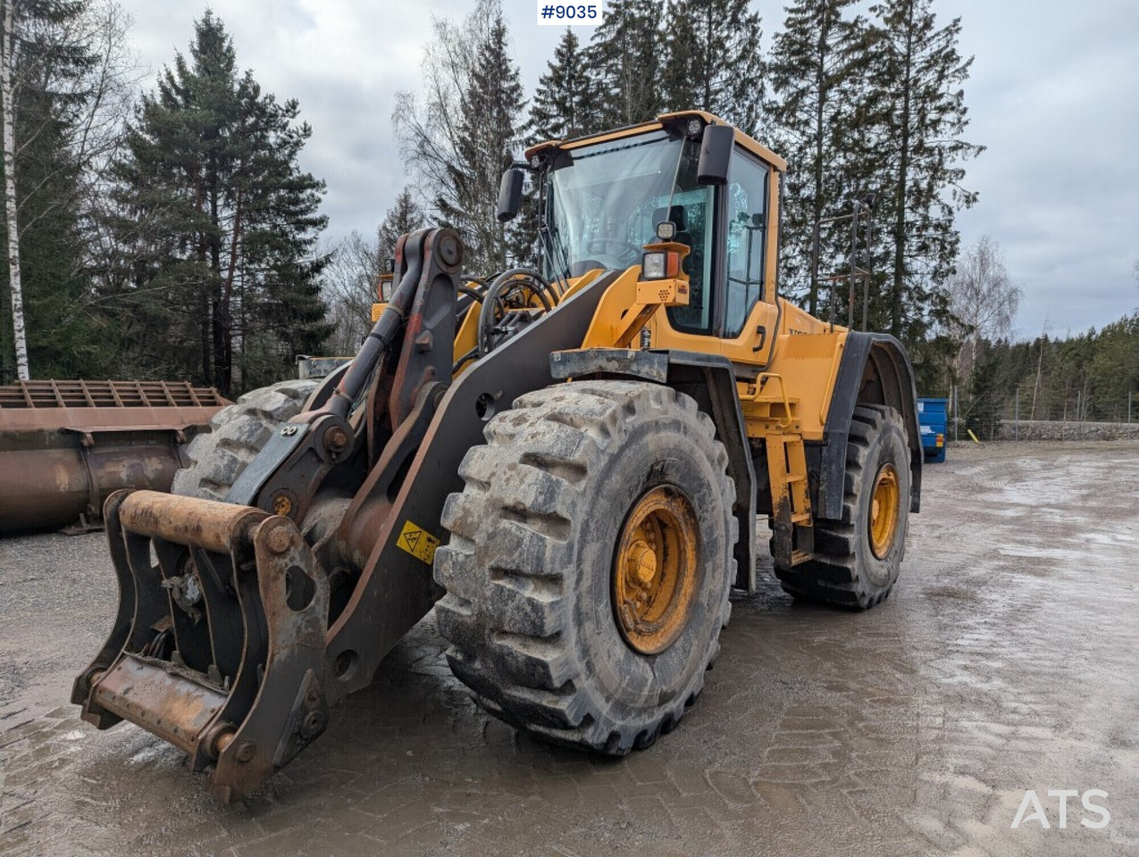 Wheel Loader Volvo L180F (SEE VIDEO) - Chargeuse sur pneus: photos 1 Wheel Loader Volvo L180F (SEE VIDEO) - Chargeuse sur pneus: photos 1