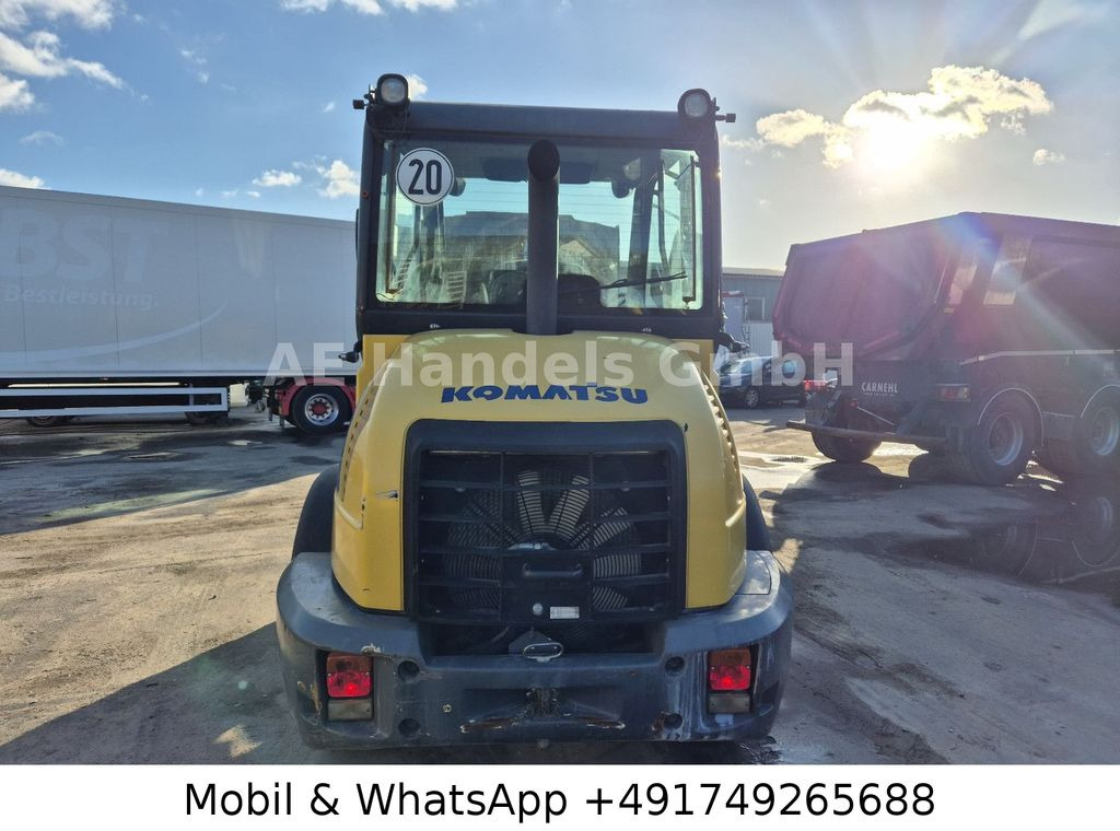 Chargeuse sur pneus Komatsu WA70-7 *Schaufel-1,5m³/Gabel/Schnellwechsler: photos 6 Chargeuse sur pneus Komatsu WA70-7 *Schaufel-1,5m³/Gabel/Schnellwechsler: photos 6