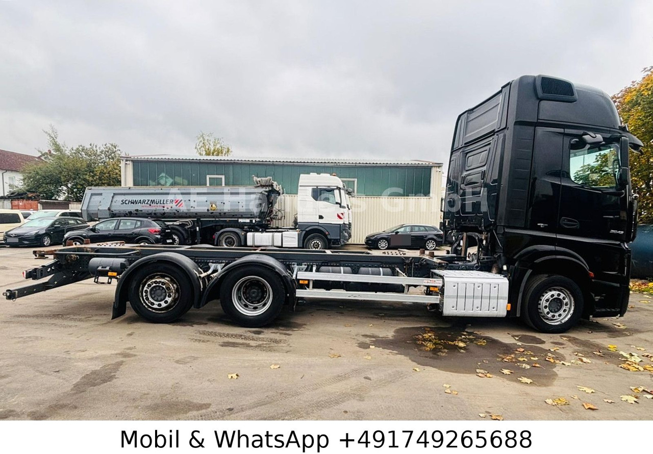 Mercedes-Benz Actros 2542 GigaSpace LL BDF*Retarder/Multi/Lift - Camion porte-conteneur/ Caisse mobile: photos 2 Mercedes-Benz Actros 2542 GigaSpace LL BDF*Retarder/Multi/Lift - Camion porte-conteneur/ Caisse mobile: photos 2