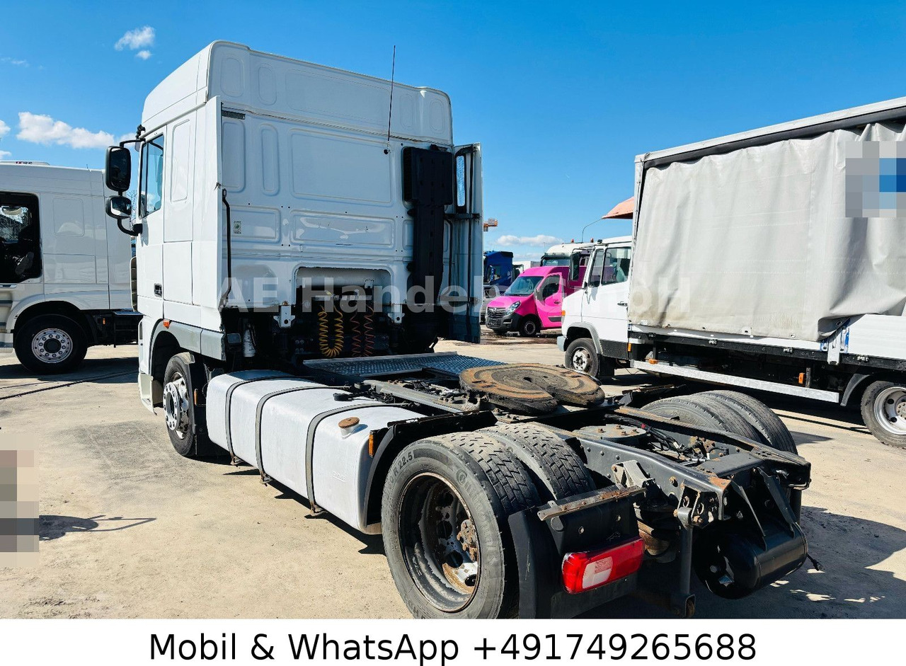 DAF XF 105.460 SC BL Low *Retarder / Standklima - Tracteur routier: photos 2 DAF XF 105.460 SC BL Low *Retarder / Standklima - Tracteur routier: photos 2