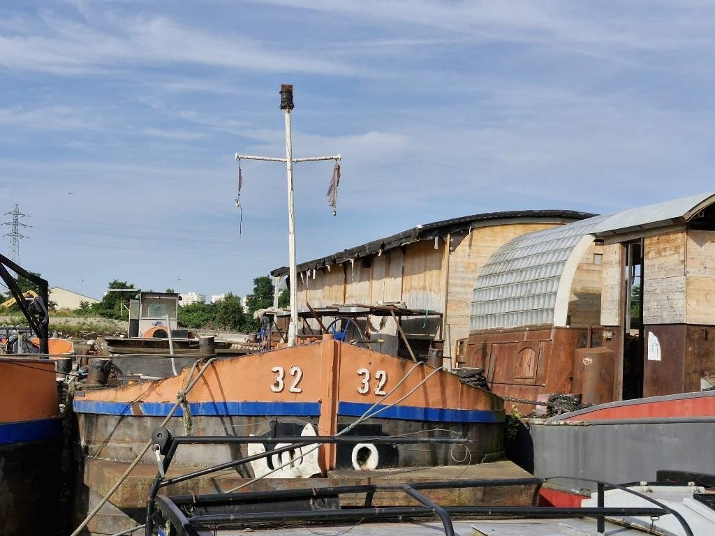 Autre matériel PENICHE PONTON A CLAPETS / PENICHE A PUITS: photos 11