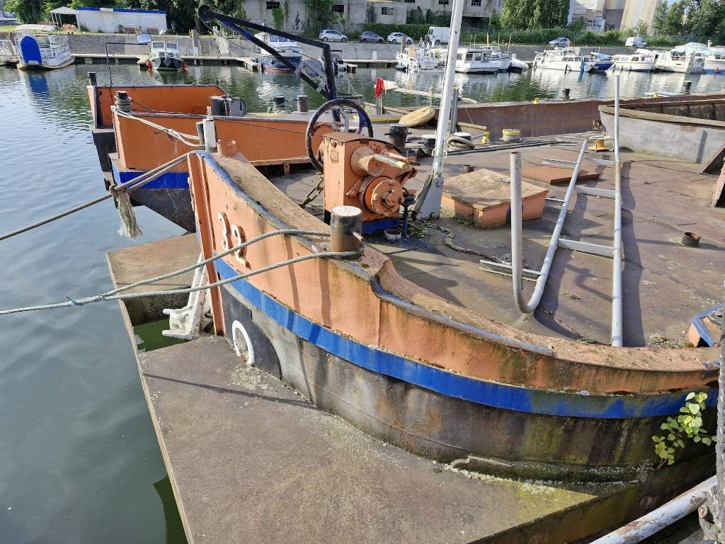 Autre matériel PENICHE PONTON A CLAPETS / PENICHE A PUITS: photos 47