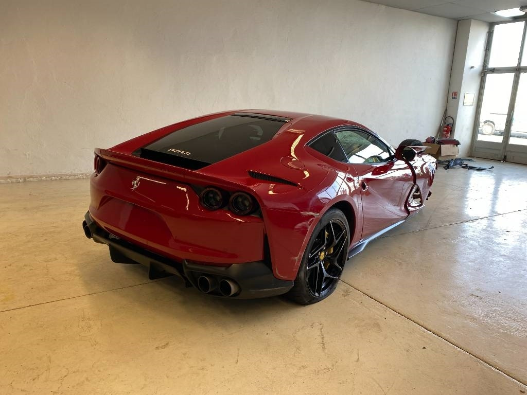 Ferrari 812 SUPERFAST / ROSSO 70ANNI endommagé - Voiture: photos 5 Ferrari 812 SUPERFAST / ROSSO 70ANNI endommagé - Voiture: photos 5