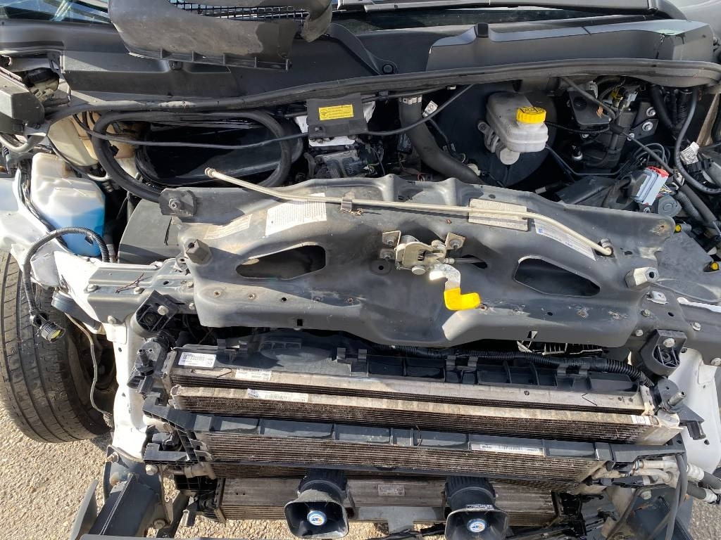 Ambulance Fiat LES DAUPHINS/DUCATO TORINO 2.3M-Jet 160 endommagée: photos 10