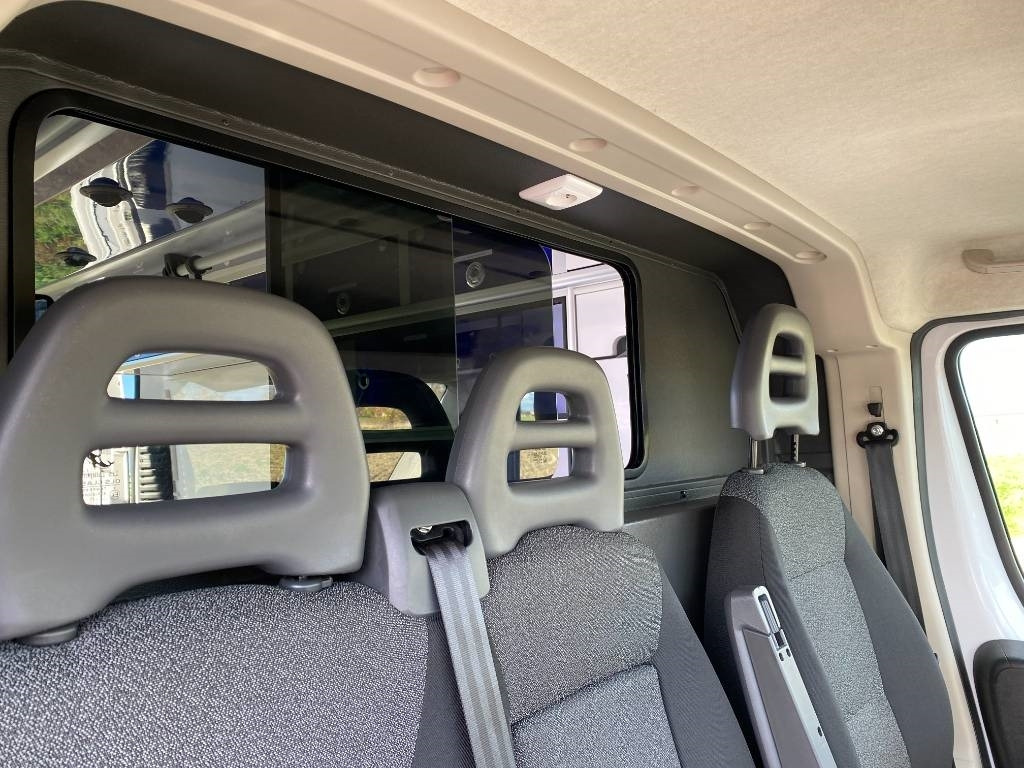 Ambulance Fiat LES DAUPHINS/DUCATO TORINO 2.3M-Jet 160 endommagée: photos 35